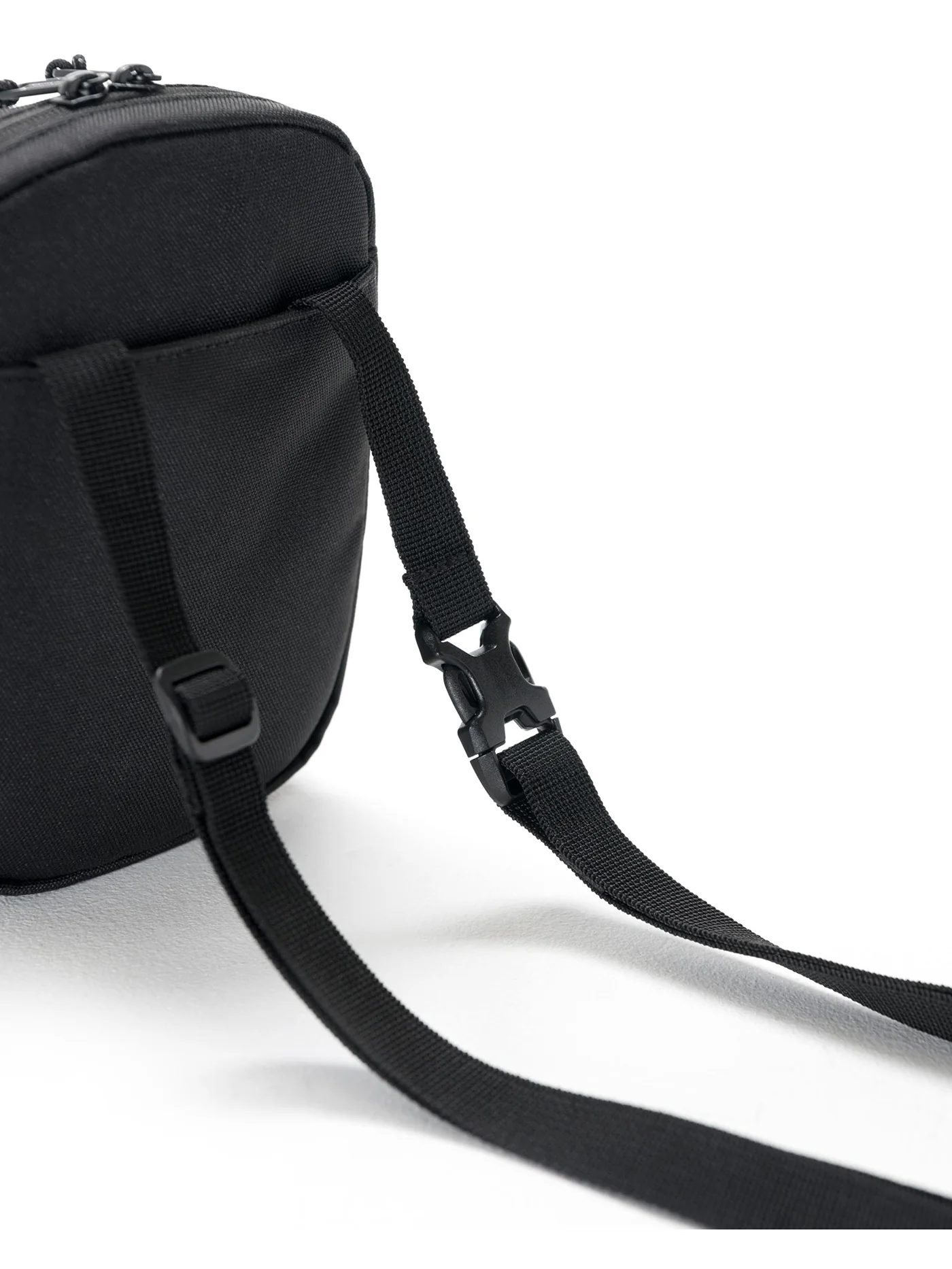 Cruz Crossbody Accessory Bag - Image 8